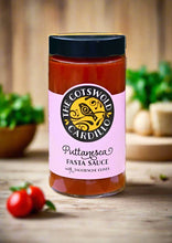 Load image into Gallery viewer, Cotswold Cardillo Puttanesca Pasta Sauce 500g