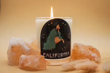 Load image into Gallery viewer, Desert Queen &quot;California&quot; Petitgrain and Geranium essential oil scented candle