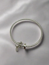 Load image into Gallery viewer, Michelle Millicheap Silver bangle