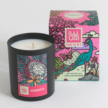 Load image into Gallery viewer, Iwuri “Serendipity” luxury scented natural wax candle