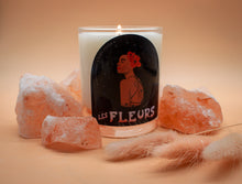 Load image into Gallery viewer, Desert Queen &quot;Les Fleurs&quot; Lemongrass and black pepper essential oil scented candle